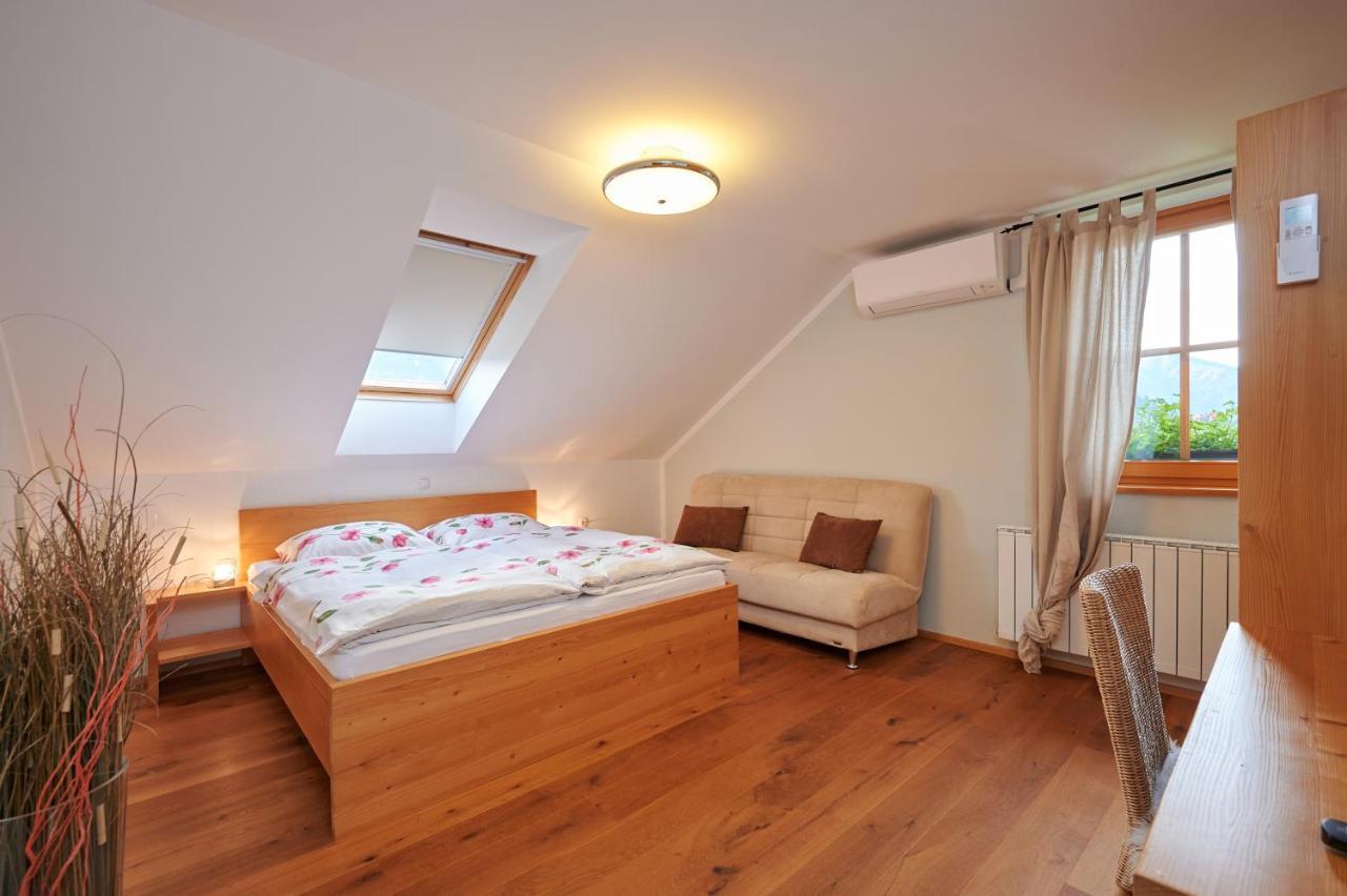 Guest House Hisa Sonca Luče 외부 사진