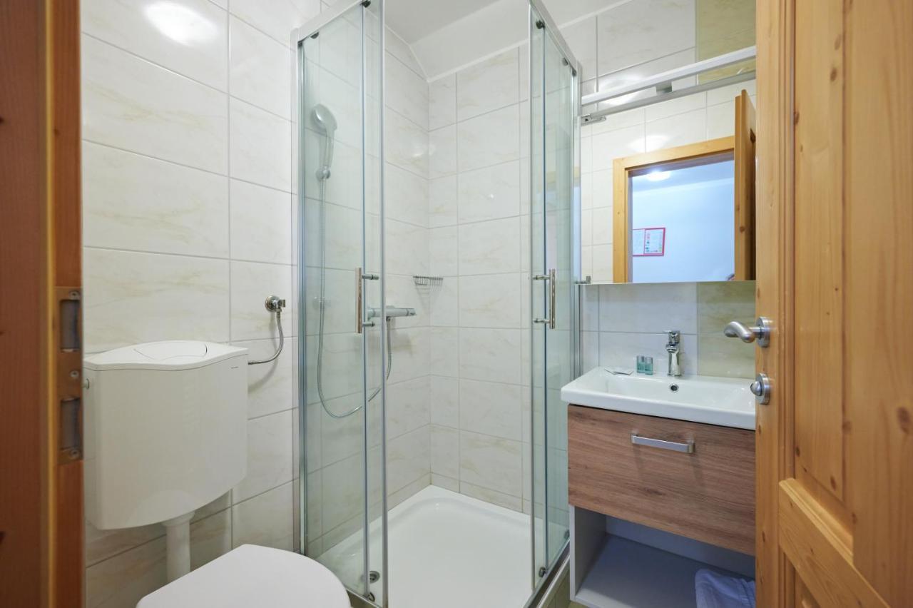 Guest House Hisa Sonca Luče 외부 사진